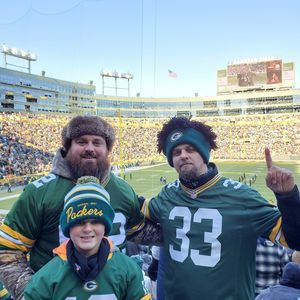 Meet your Posher, Chuck